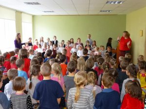 Bērnudārzā „Ābelīte” viesojas Rīgas skolēnu pils Kora studija