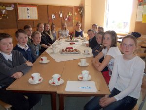 Baltā galdauta svētki Siguldas 1.pamatskolas 6.b klasē