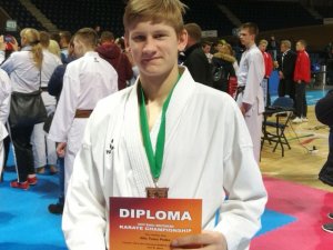 Siguldietim bronzas medaļa karatē sacensībās Lietuvā
