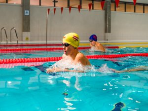 Septembrī atsāksies bezmaksas peldēšanas nodarbības skolēniem