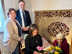 Siguldas novada pašvaldība sveic novadnieci 103. gadu jubilejā
