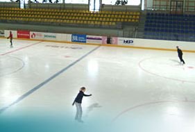 Siguldā cer uzstādīt mākslīgā ledus slidotavu — iedzīvotājus aicina pieteikt dalību akciju sabiedrībā