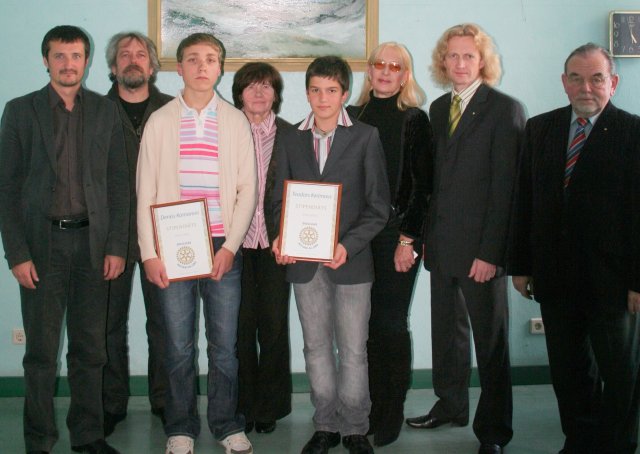 Siguldas Rotari klubs atbalsta Mākslu skolas audzēkņus