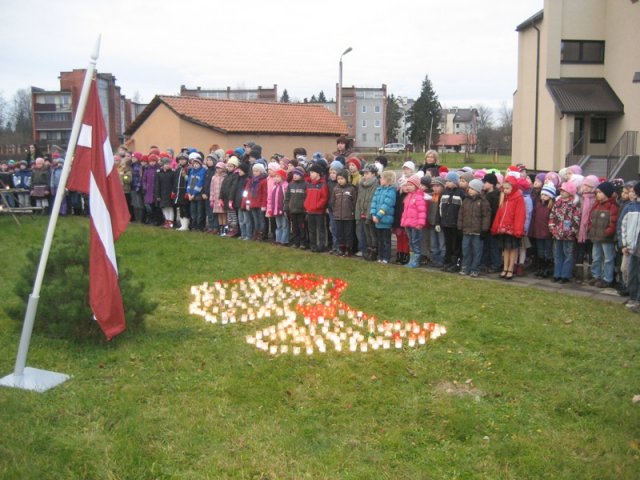 Valsts svētki Siguldas 3.pamatskolā