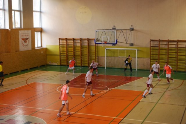 Aizvadīta Siguldas novada 2010./2011. gada atklātā turnīra telpu futbola 2. kārta