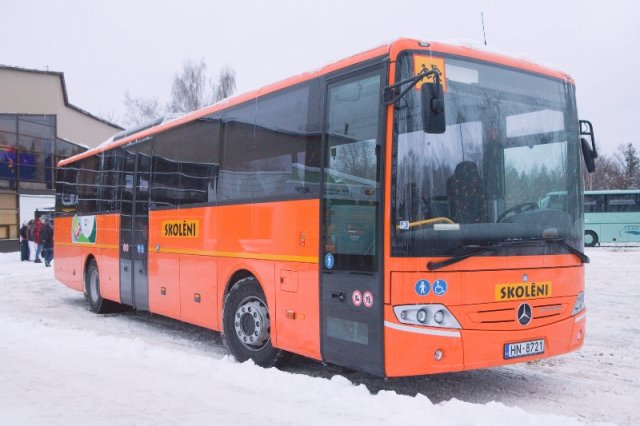 Siguldas novada skolēni saņem autobusu