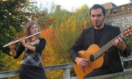 Koncertu cikla „Jaunie mūzikā“ ietvaros koncertzālē „Baltais flīģelis“ koncertēs Liene Dobičina un Daniele Sadrone