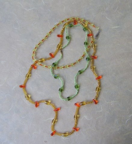 Rotājumu izstāde „Pērlīšu māksla”