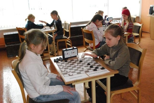 Siguldiešiem divas medaļas dambretē ātrspēlē