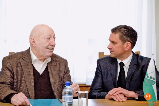 Siguldā viesojas kņazu Kropotkinu dzimtas pēdējais pēctecis