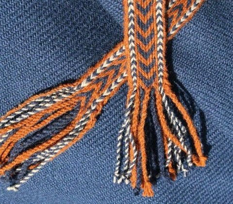 Aicina uz semināru „Celaiņu aušana un adatas pinuma adījumi”