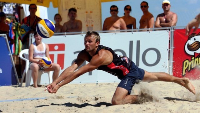 Siguldietis uzvar pludmales volejbola turnīrā