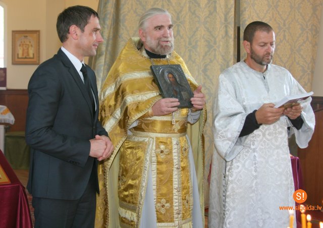 Pašvaldība Siguldas Pareizticīgo draudzei nodod Kropotkinu dzimtas ikonu