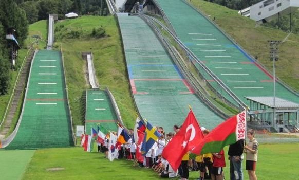 Siguldas novada jaunajiem tramplīnlēcējiem panākumi Vācijā