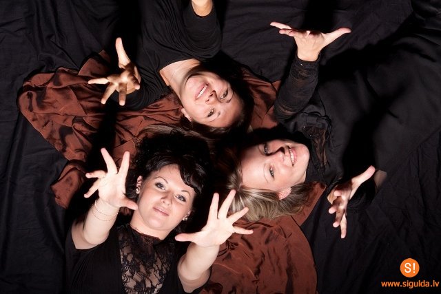 „Baltā flīģeļa” vasaras kamermūzikas koncertu ciklu „Bēthovens un Sigulda” noslēgs trio SILK