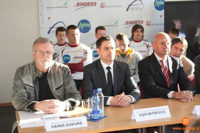 Siguldā Starptautiskās Bobsleja un skeletona federācijas prezidents atklāj bobsleja un skeletona sezonu