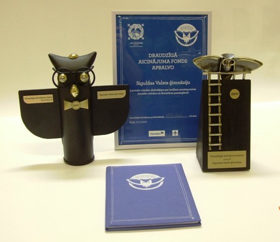 Siguldas Valsts ģimnāzija iegūst Pūces apbalvojumu