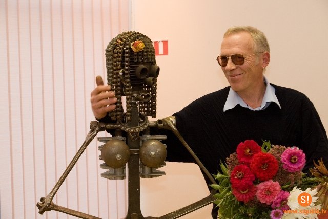 Metāla skulptūras Jaunrades centrā