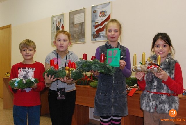 Labo darbu laiks Siguldas pilsētas vidusskolā