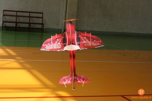 Atsākas iekštelpu lidmodeļu vadīšanas treniņi