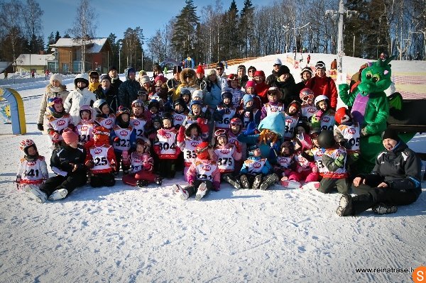 Mini slaloma sacensību „Mazais Reinis 2012” pirmā posma jaunākais dalībnieks – 2 gadīgs siguldietis