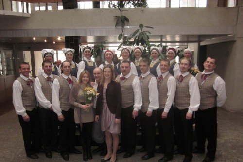 Aicina atbalstīt deju kolektīvu „Siguldietis” tautas tērpu iegādei