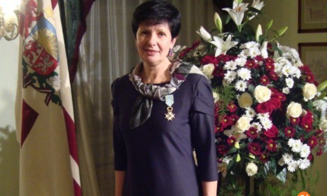 „Sarunas pie tējas tases” ar Iļģuciema sieviešu cietuma kapelāni Rudīti Losāni