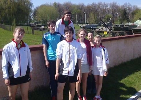 Siguldas jaunie badmintonisti iegūst zelta medaļu