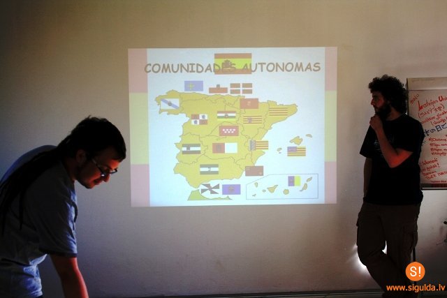 Jaunieši iepazina spāņu kultūru