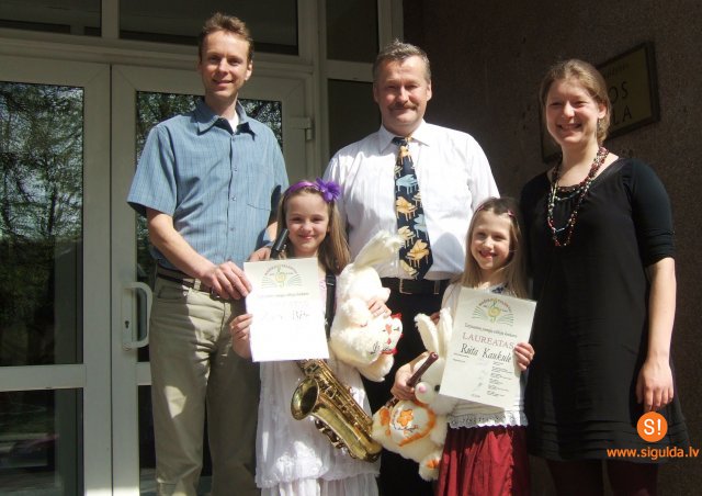 „Baltā Flīģeļa” mūziķi Lietuvā iegūst galveno godalgu