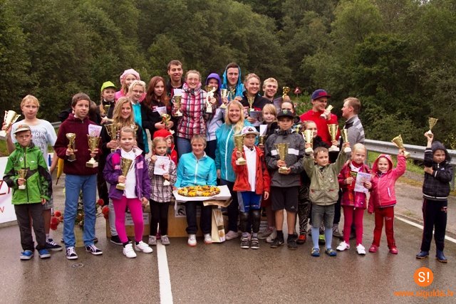 Noslēdzies “Siguldas kauss 2012” skrituļslalomā