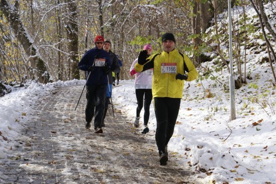 Siguldas kalnu maratonā uzvar Inga Zālīte un Mārtiņš Puriņš