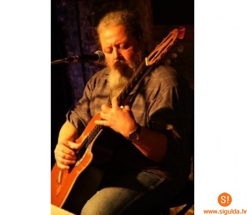 Dziesminieks Haralds Sīmanis uzstāsies Allažu luterāņu baznīcā