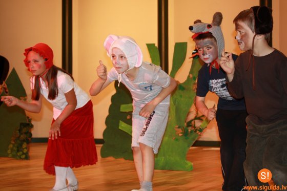 Iespēja pieteikt bērnus Vispusīgās attīstības studijā