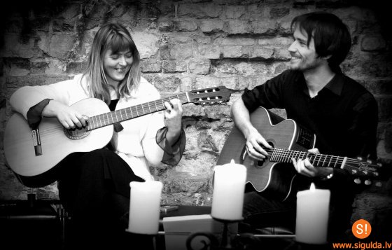 Dziesminiece Sintija Grava koncertēs Allažu luterāņu baznīcā