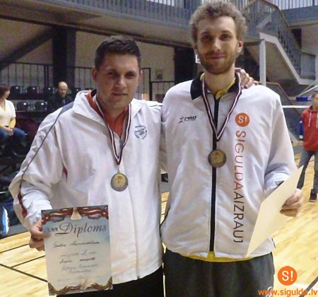 Siguldiešu badmintonistiem labi panākumi Latvijas čempionātā