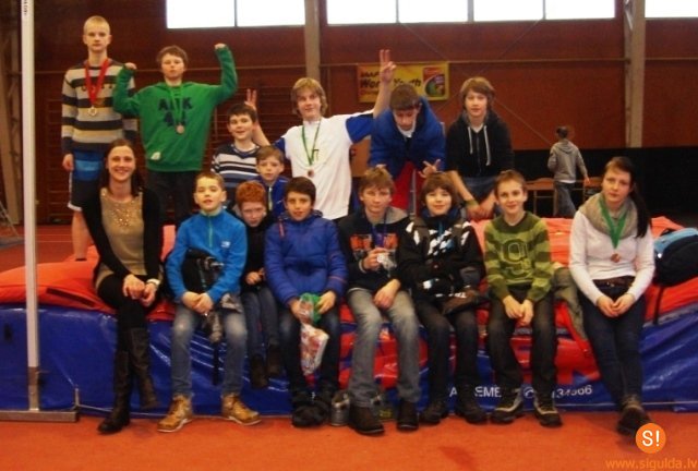 Vieglatlētu sasniegumi ziemas sezonas izskaņā