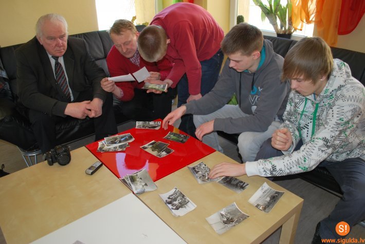 Projekta „Otrā jaunība” jaunieši tiekas ar kartinga vecmeistaru