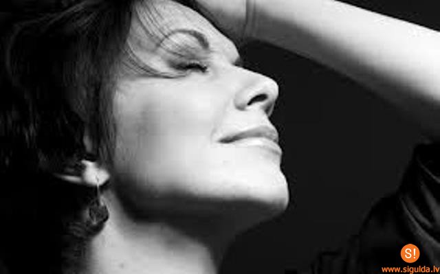 Koncertprogramma “Latvijas sajūtas” koncertzālē “Baltais flīģelis”