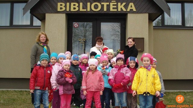 Bērnudārza „Pīlādzītis” bērni viesojas Siguldas novada Bērnu bibliotēkā