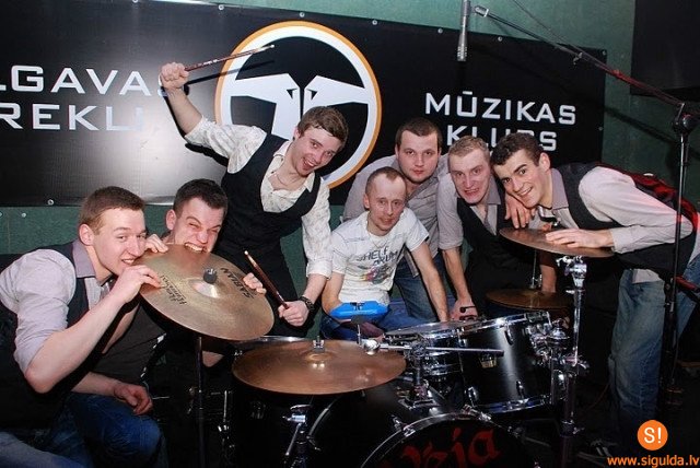 Grupa Vēja radītie uzstāsies klubā „Muzikālā Kurtuve”