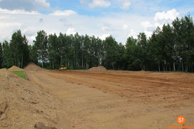 Turpinās sporta laukumu būvniecība Siguldā un Allažos