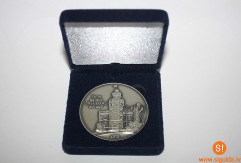 Aicinām vecākus saņemt monētas „Esmu dzimis Siguldas novadā 2013”