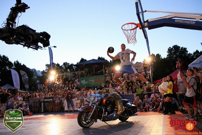 Siguldā viesosies labākie „slam dunk” meistari