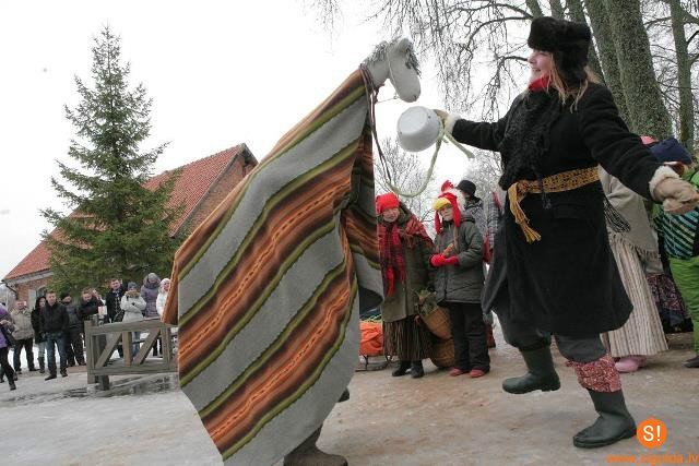 Meteņos Turaidā viesosies tuvi un tāli meteņbērni