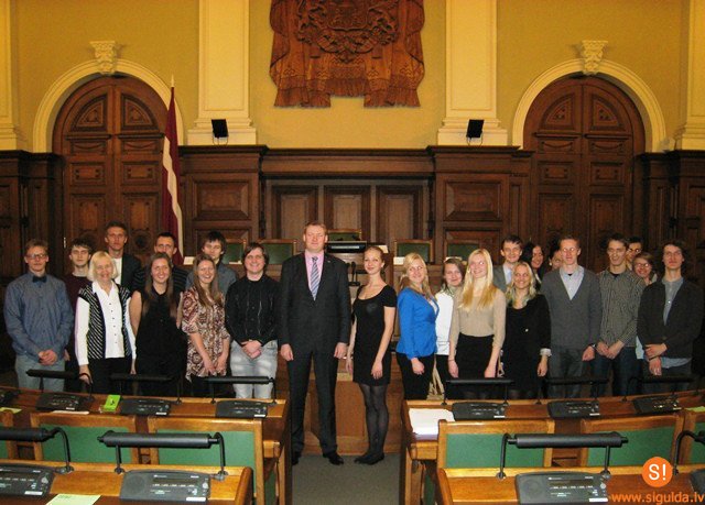 Skolēnu mācību stunda LR Saeimā