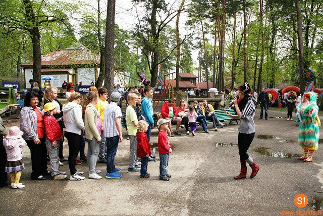 Meklēs daudzbērnu ģimeņu Mātes dienas tradīcijas