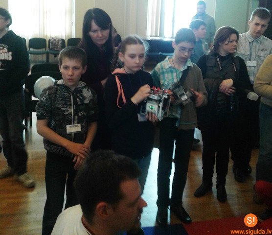 Siguldas robotiķi Latvijas Robotikas čempionāta finālisti