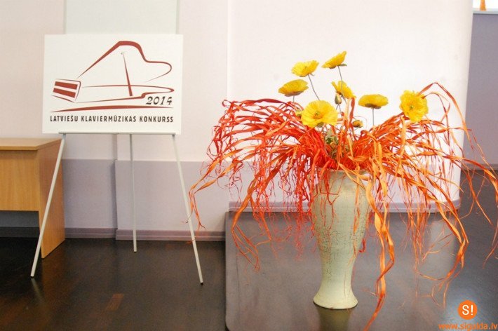 Mākslu skolas audzēkņiem labi sasniegumi klaviermūzikas konkursā