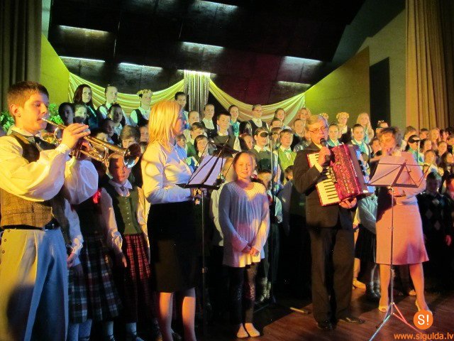 Mātes dienas koncerts Siguldas 1.pamatskolā